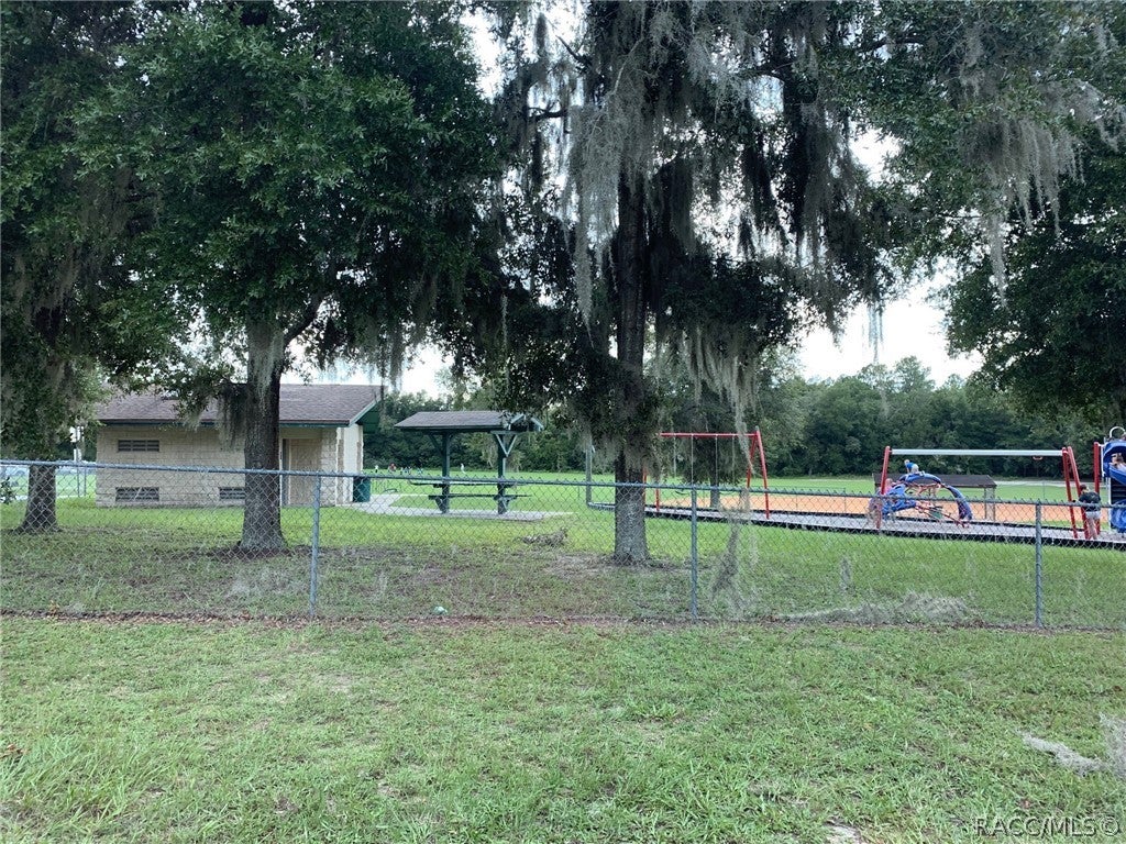 547 W Homeway Loop, Citrus Springs, FL 34434 photo