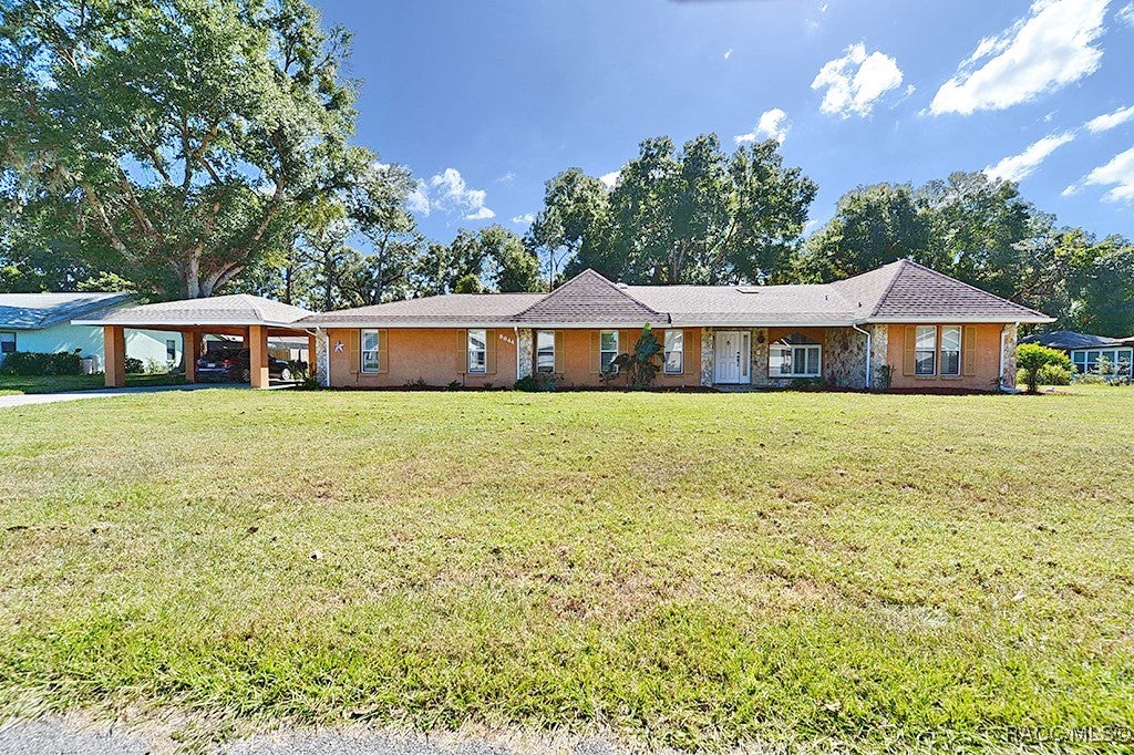 8844 Rosemont St, Inverness, FL 34450