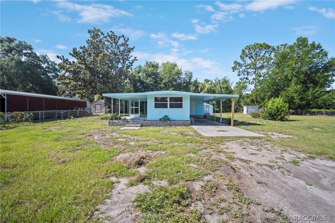1389 NW 7 Ln, Lake Panasoffkee, FL 33538 photo