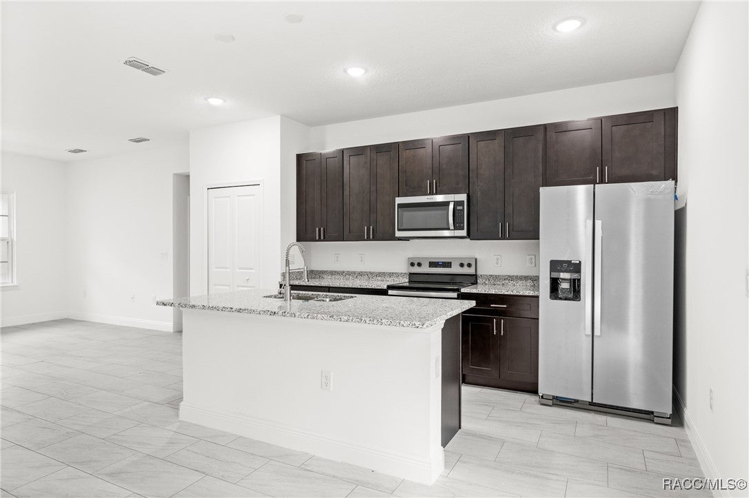 9324 N Fairy Lilly Dr, Citrus Springs, FL 34434 photo