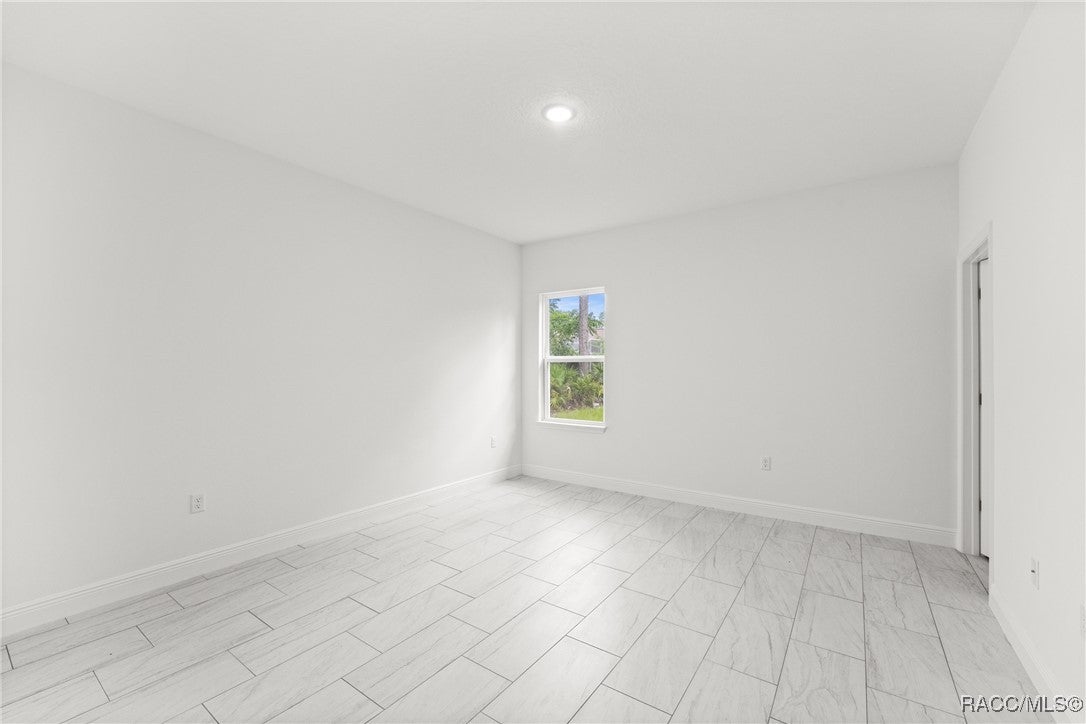 9324 N Fairy Lilly Dr, Citrus Springs, FL 34434 photo