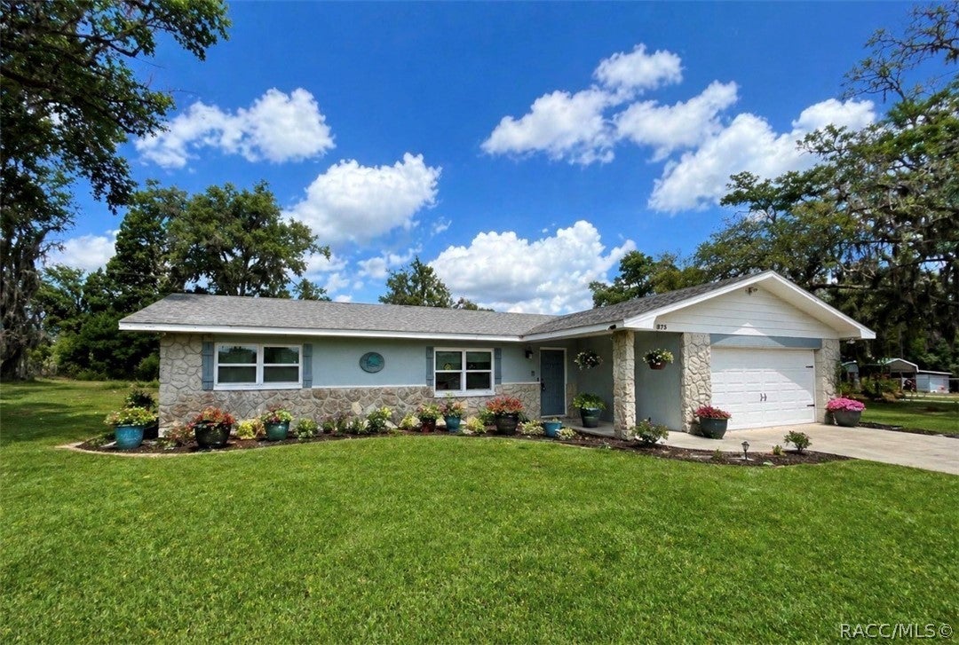 6833 W Rich St, Crystal River, FL 34428 photo