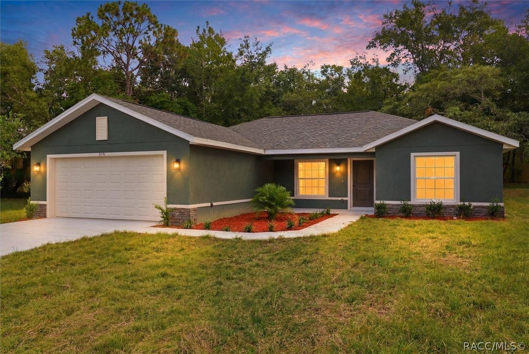 5791 Woodside Dr, Crystal River, FL 34429