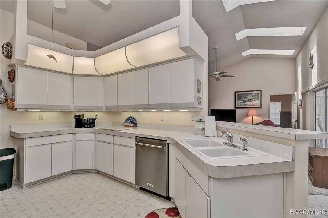 3153 N Stirrup Dr, Beverly Hills, FL 34465 photo