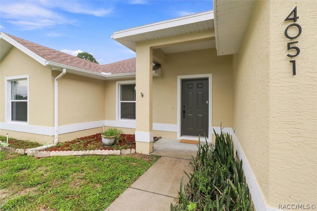 4051 S Winding Oaks Dr, Homosassa, FL 34446 photo