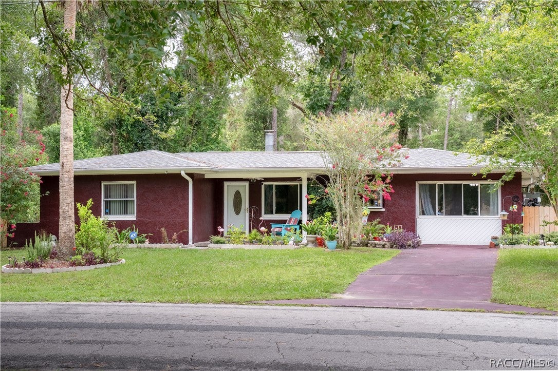 6046 Loring Ln, Inverness, FL 34452