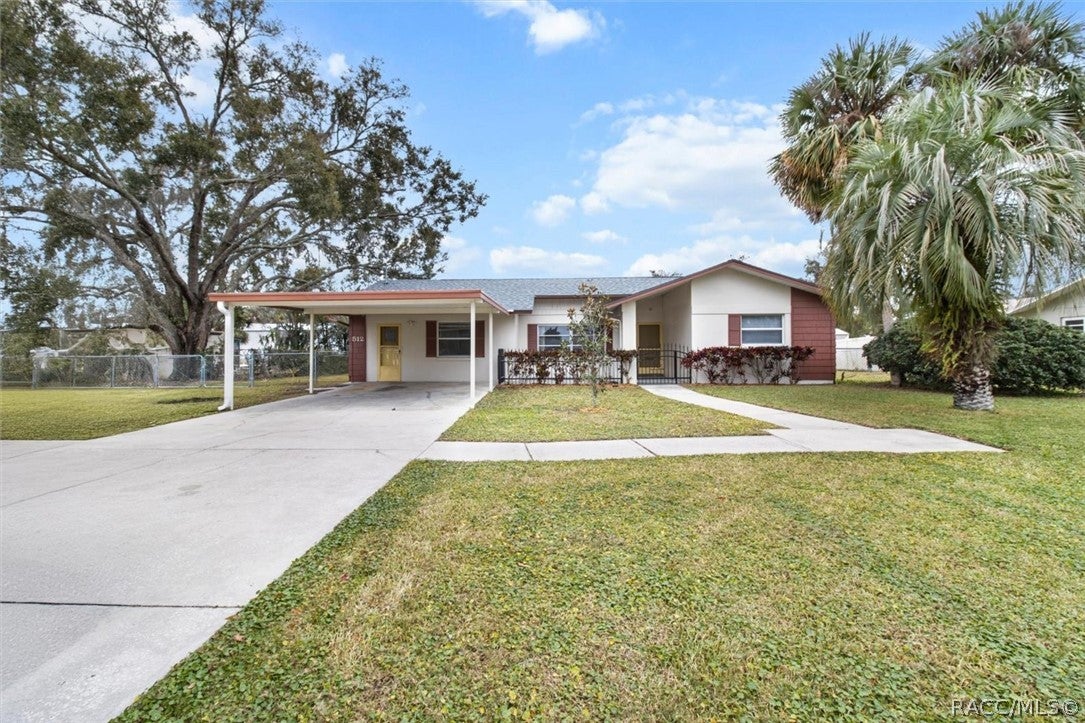 512 SE Paradise Point Rd, Crystal River, FL 34429 photo