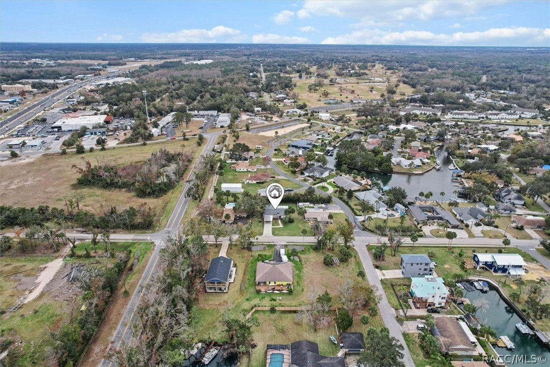 512 SE Paradise Point Rd, Crystal River, FL 34429 photo