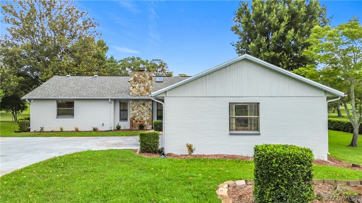 8831 E Sandpiper Dr, Inverness, FL 34450 photo