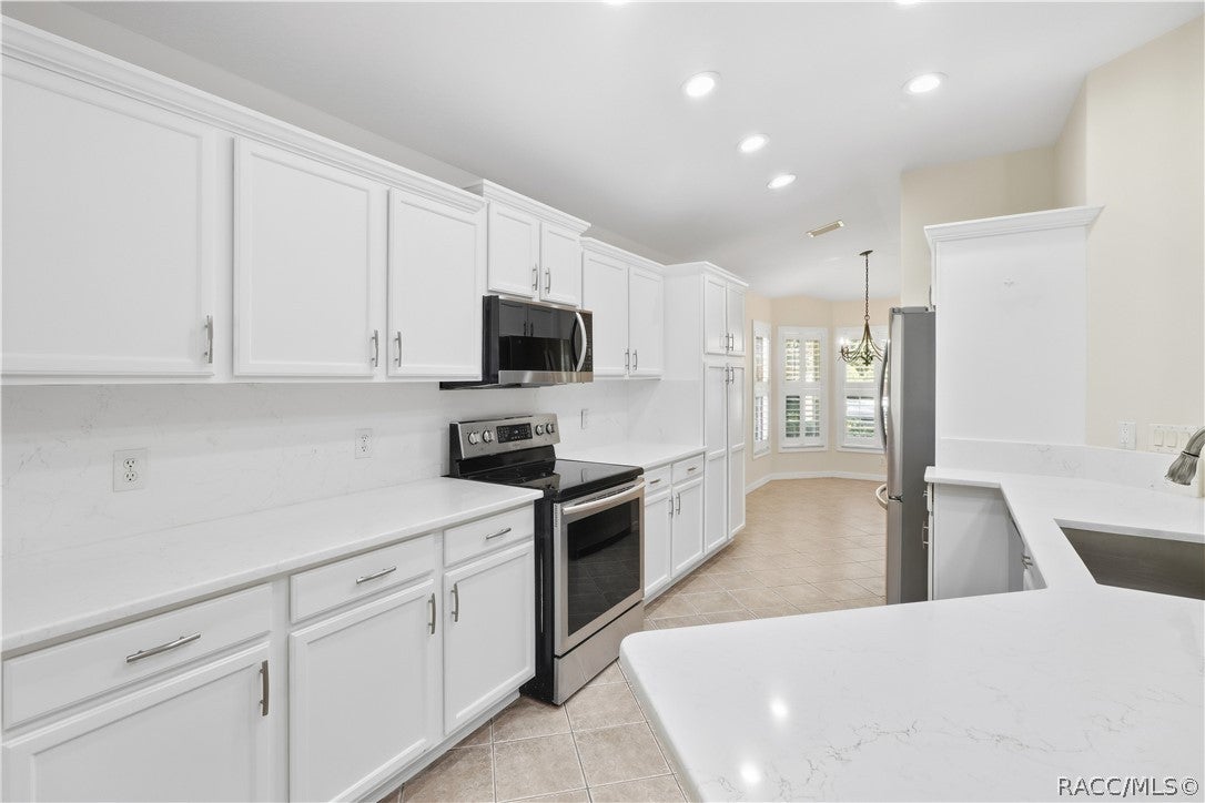 6410 W Cannondale Dr, Crystal River, FL 34429 photo