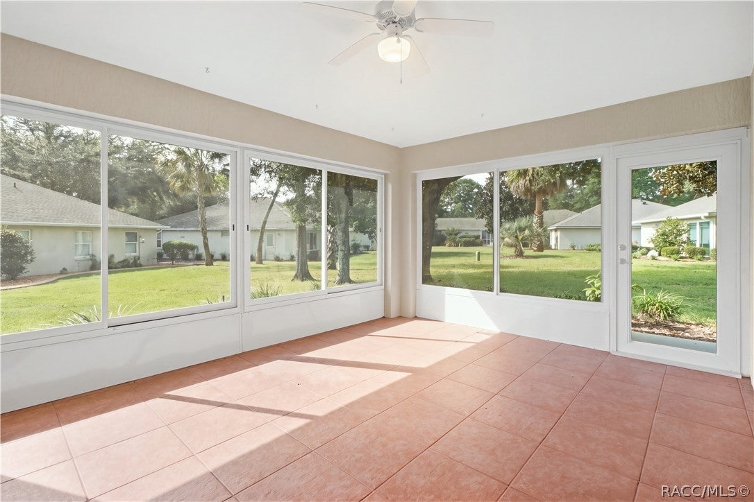 6410 W Cannondale Dr, Crystal River, FL 34429 photo