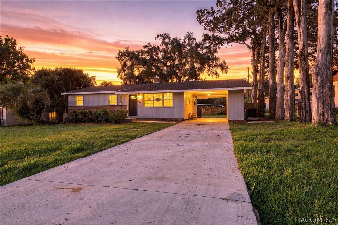221 Alpine Cir, Brooksville, FL 34601 photo