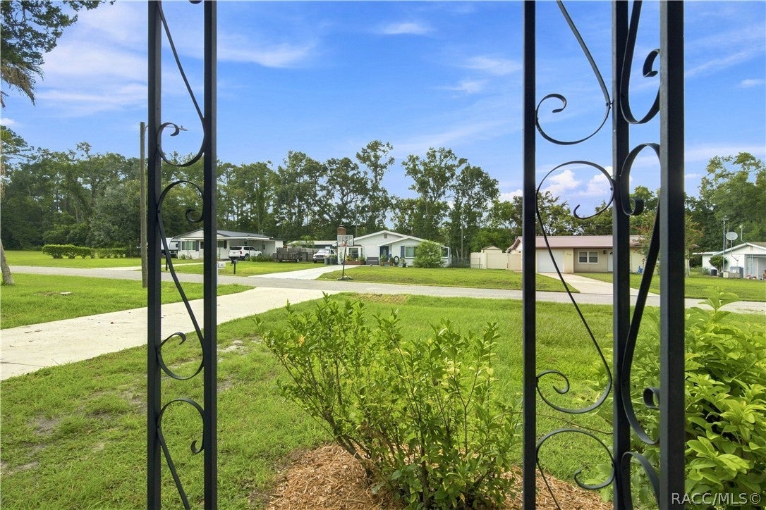 221 Alpine Cir, Brooksville, FL 34601 photo
