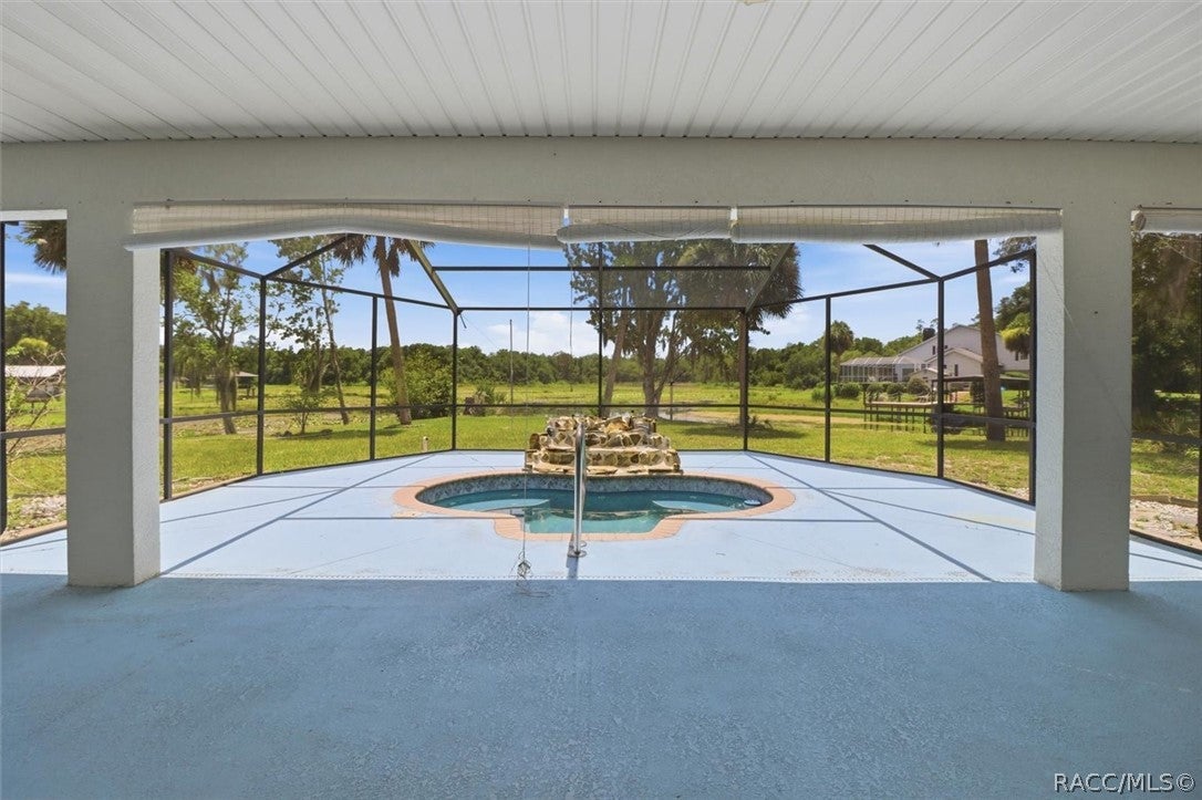 8500 E Dawn Ct, Inverness, FL 34450 photo