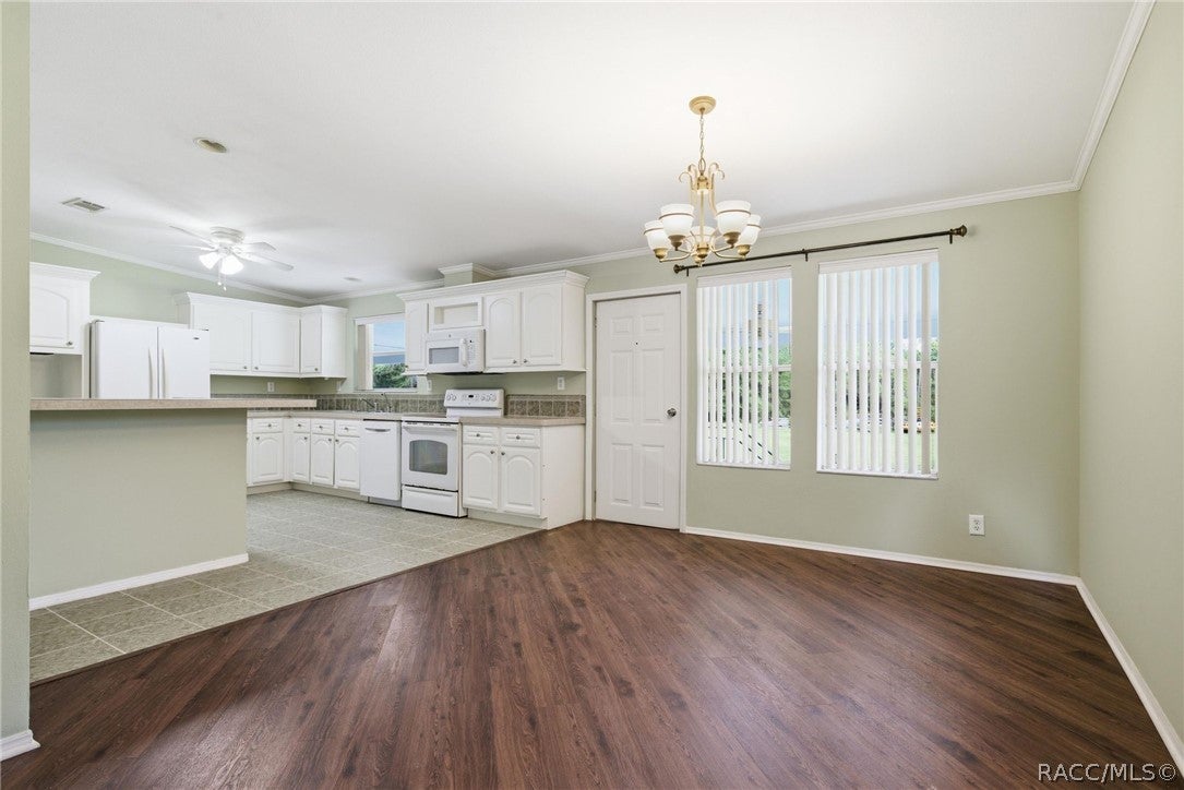 2564 N Crede Ave, Crystal River, FL 34428 photo