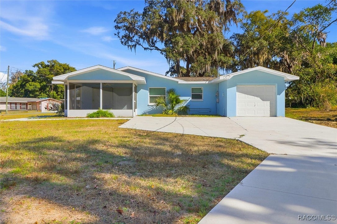 1010 Bel Air Dr, Inverness, FL 34450