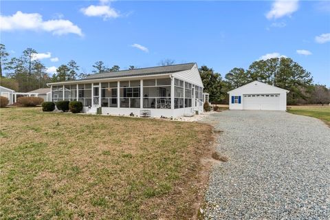 Single Family Residence in Dunnsville VA 1029 Boaters Way.jpg