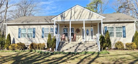 Single Family Residence in Dunnsville VA 653 Eastern View Road.jpg