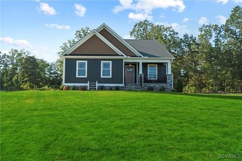 Single Family Residence in Tappahannock VA 127 Logan Way.jpg