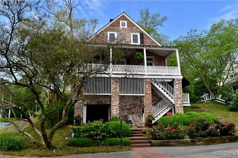 Single Family Residence in Tappahannock VA 109 Prince Street.jpg