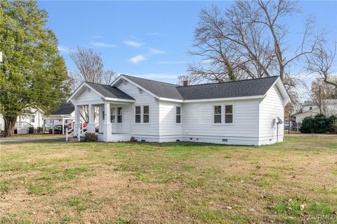 Single Family Residence in Essex VA 612 Cralle Avenue 5.jpg