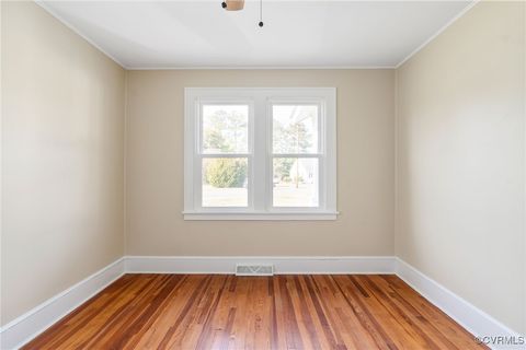 Single Family Residence in Essex VA 612 Cralle Avenue 18.jpg