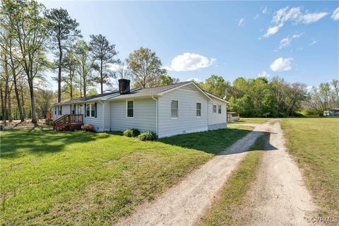Single Family Residence in King & Queen VA 932 Eastern View Road.jpg