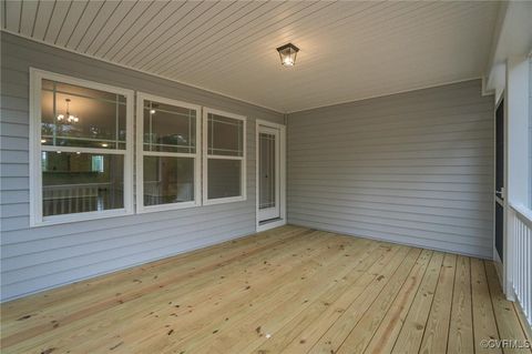 Single Family Residence in Tappahannock VA 113 Logan Way 25.jpg