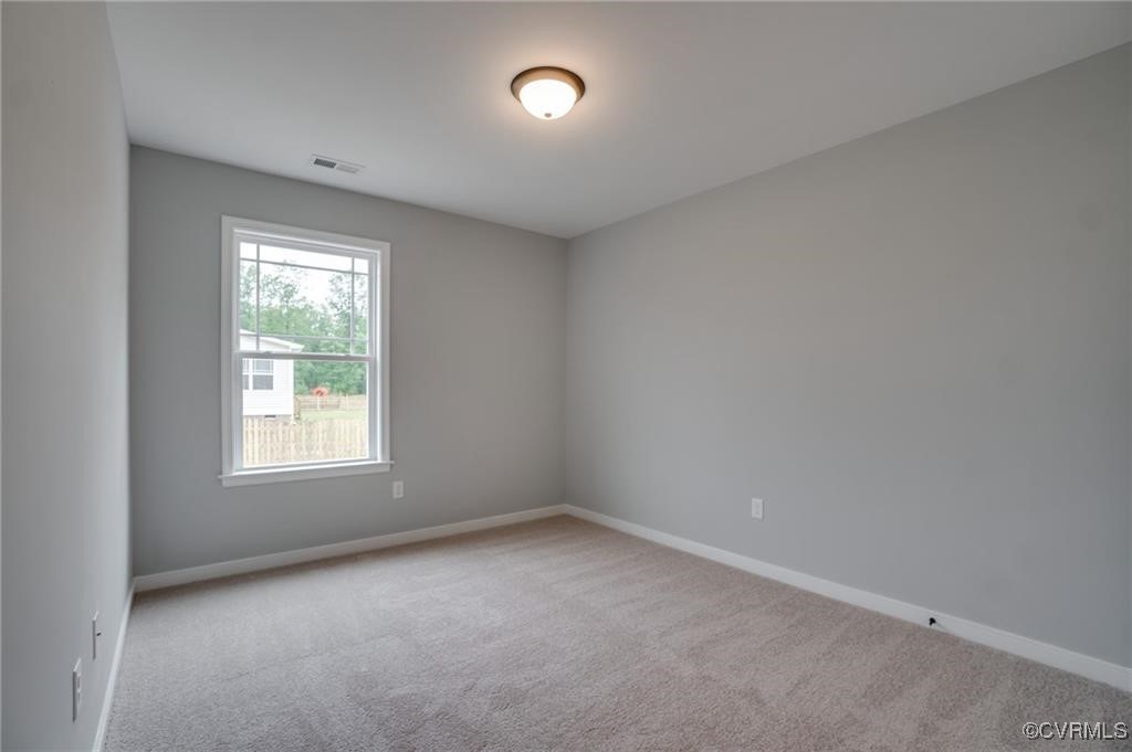 Single Family Residence in Tappahannock VA 113 Logan Way 20.jpg