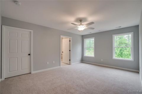 Single Family Residence in Tappahannock VA 113 Logan Way 14.jpg