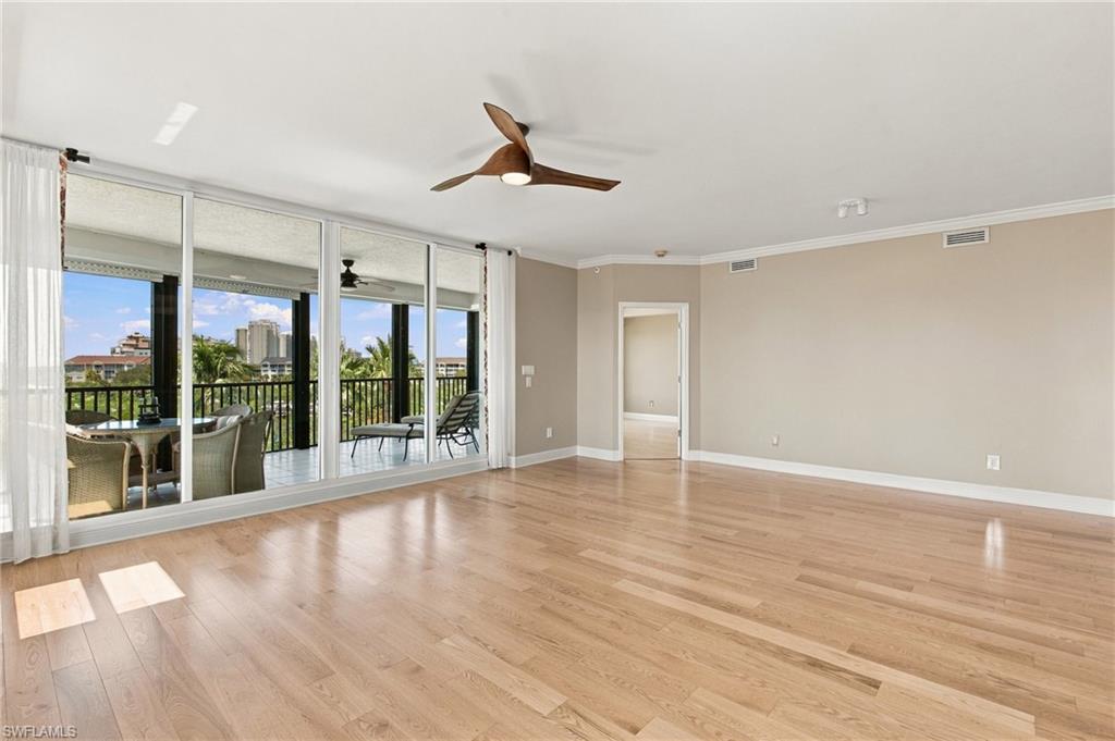 430 Cove Tower Drive 501, Naples, FL 34110 photo