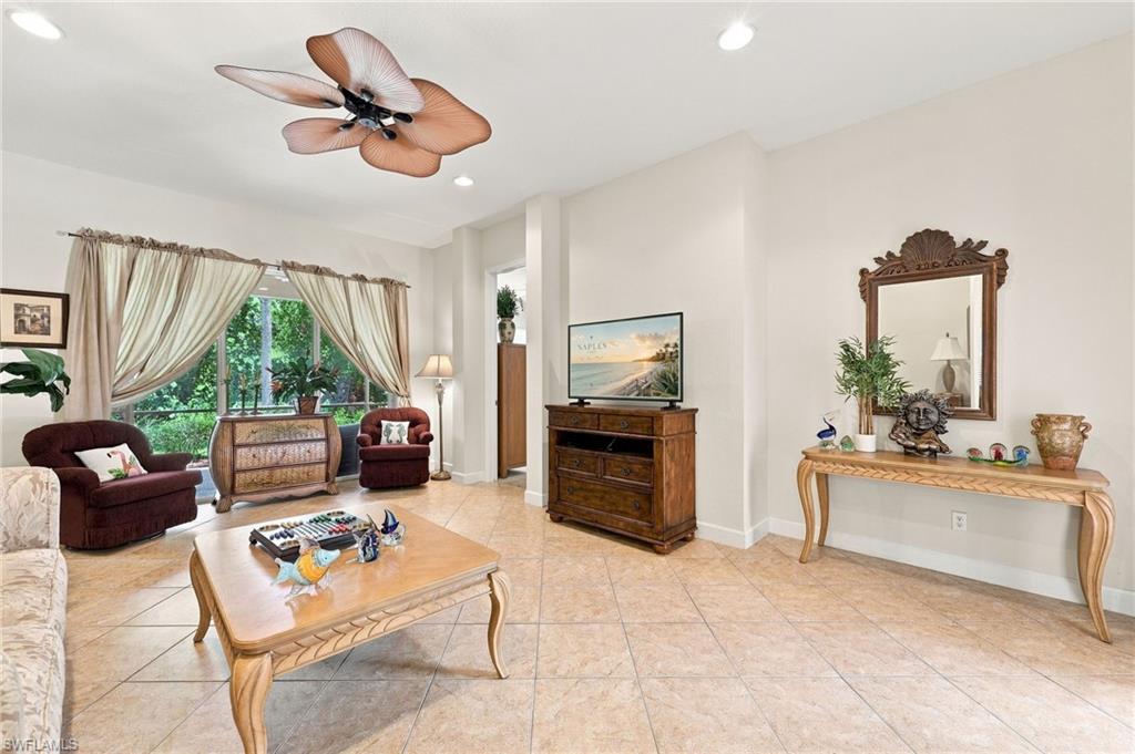 6116 Highwood Park Ln, Naples, FL 34110 photo