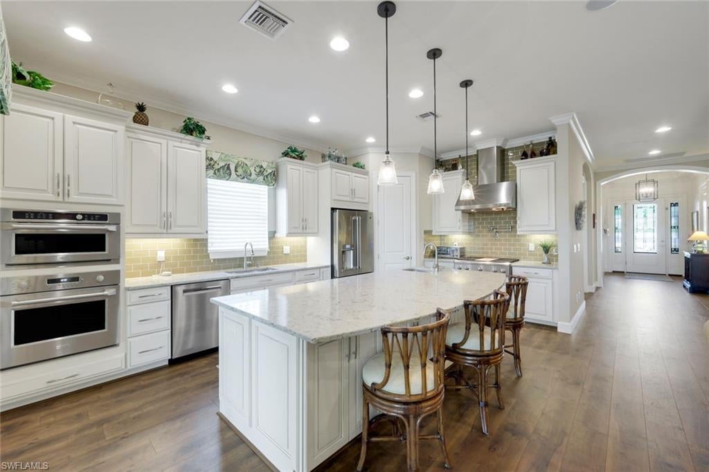 8362 Viale Cir, Naples, FL 34114 photo