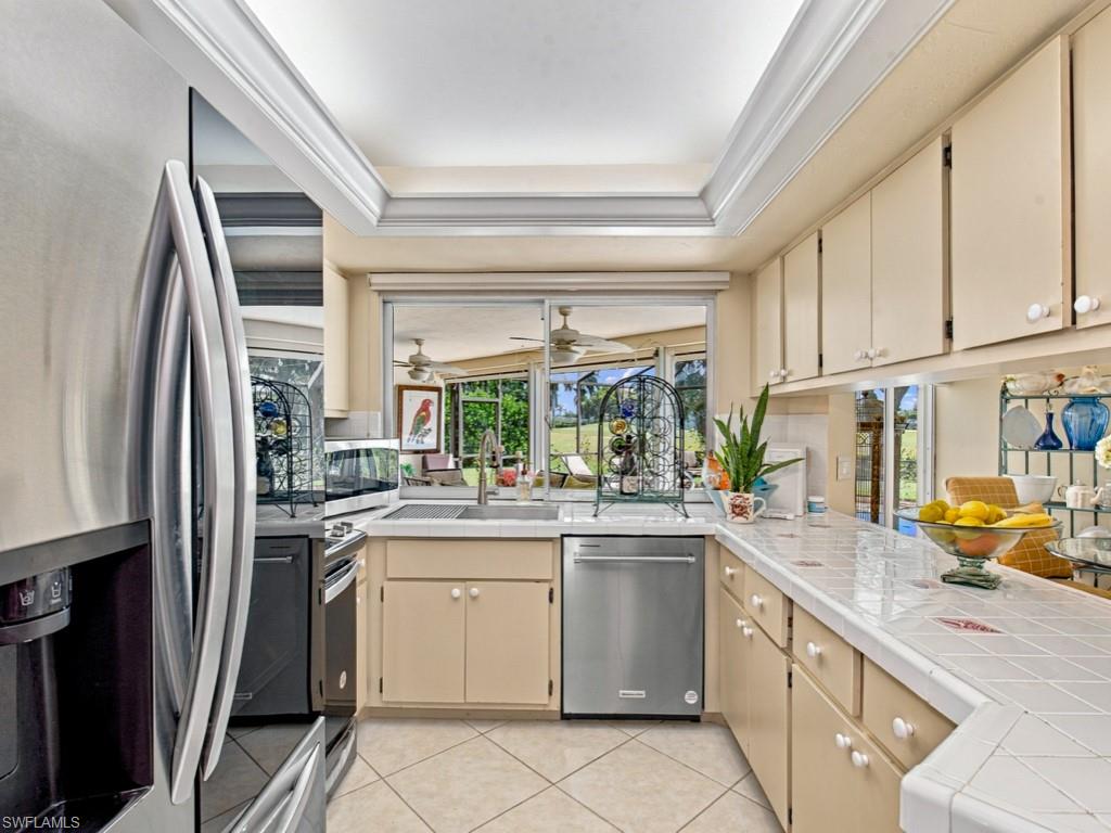 394 Bay Meadows Dr, Naples, FL 34113 photo