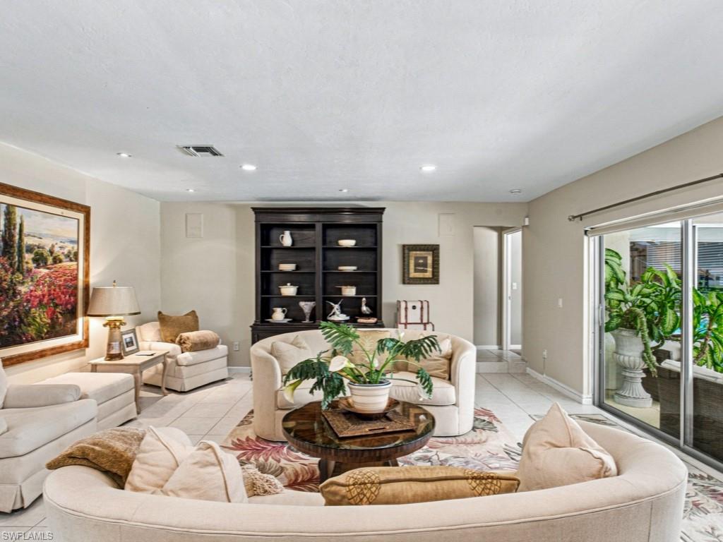 394 Bay Meadows Dr, Naples, FL 34113 photo