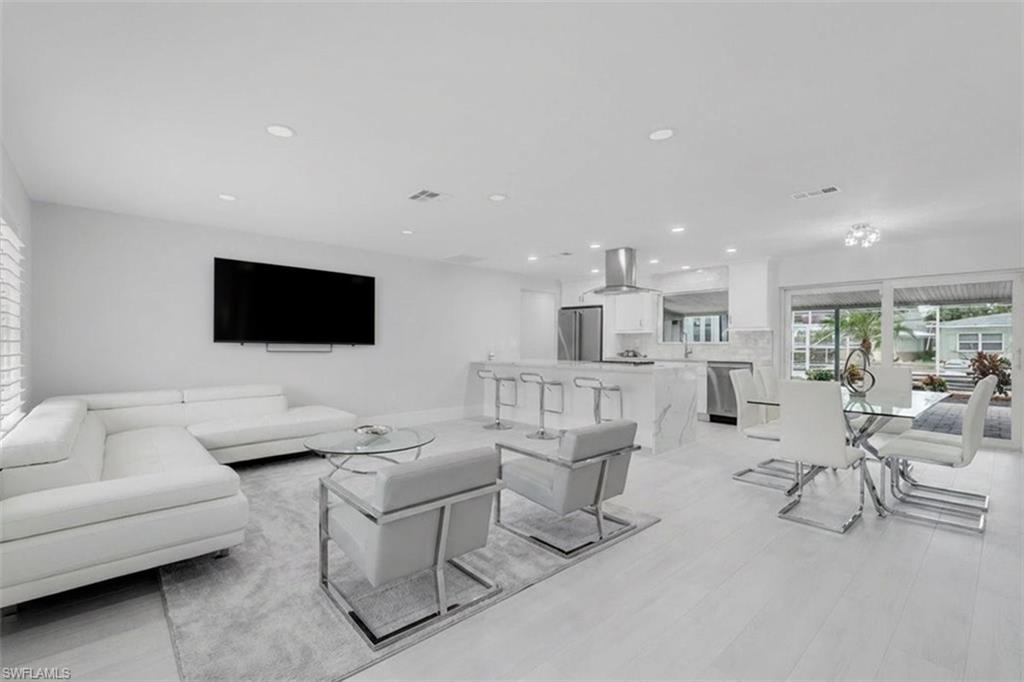 22 Palmview Blvd, Fort Myers Beach, FL 33931 photo