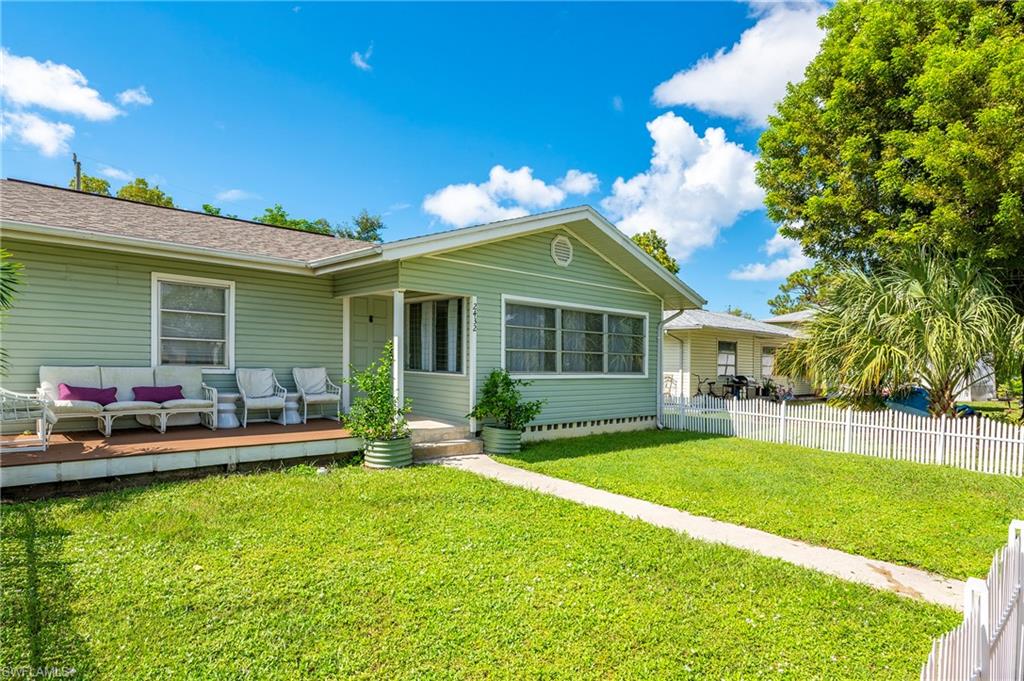 2432 Washington Ave, Naples, FL 34112 photo