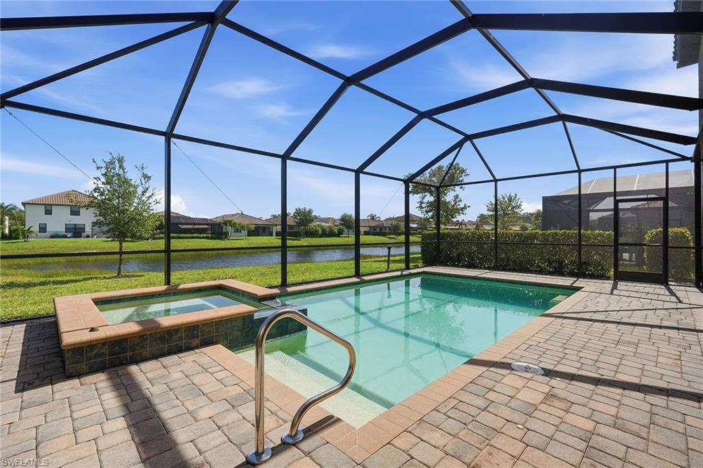 4381 Madagascar Palm Way, Naples, FL 34119 photo