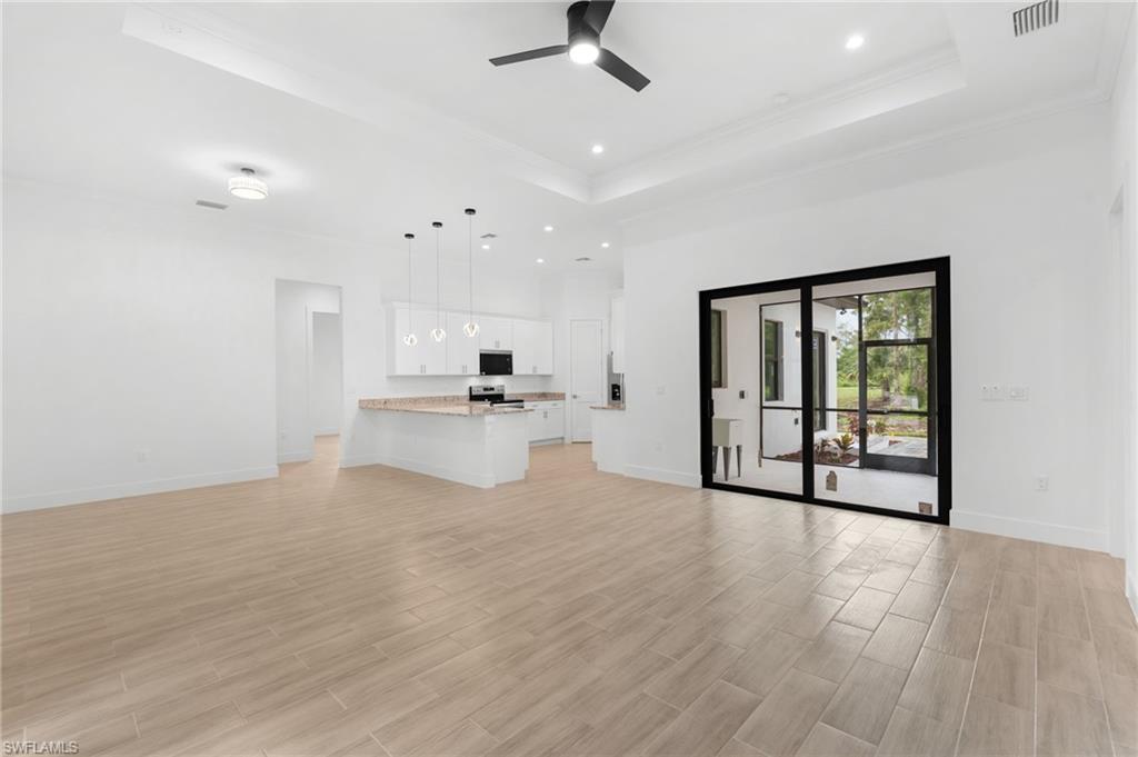 887 6 St, Naples, FL 34117 photo