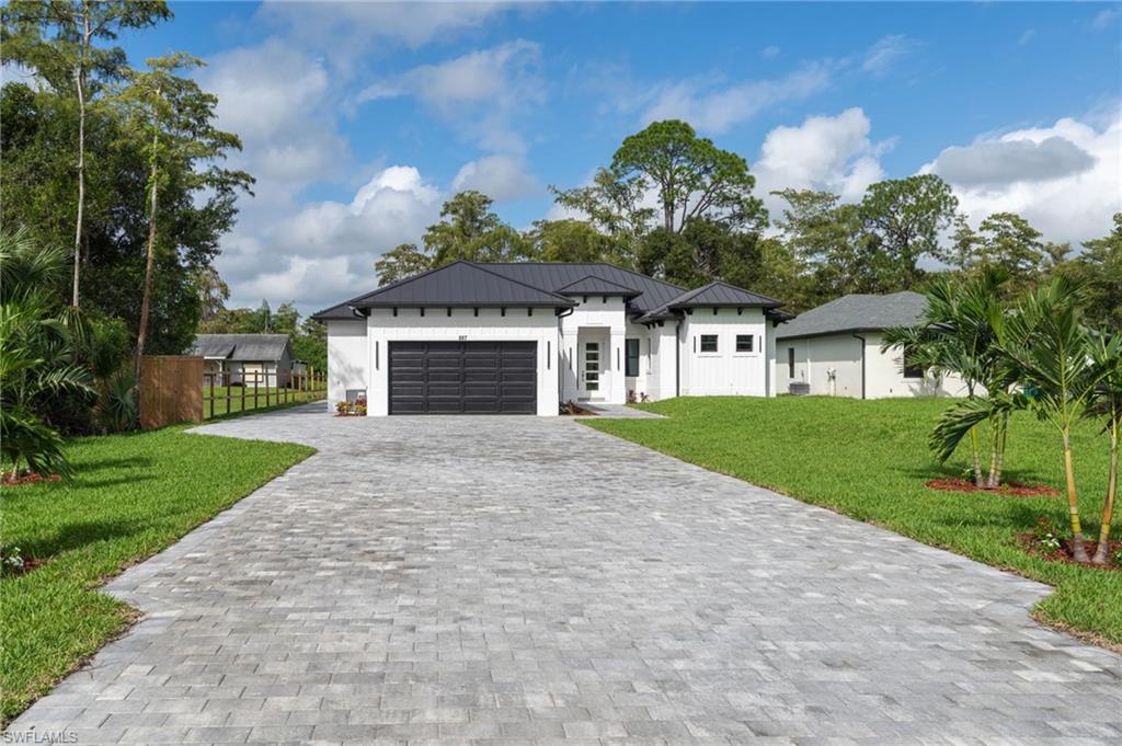 887 6 St, Naples, FL 34117 photo