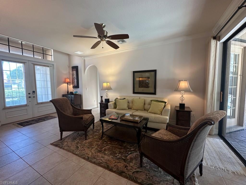 967 Tivoli Ct, Naples, FL 34104 photo