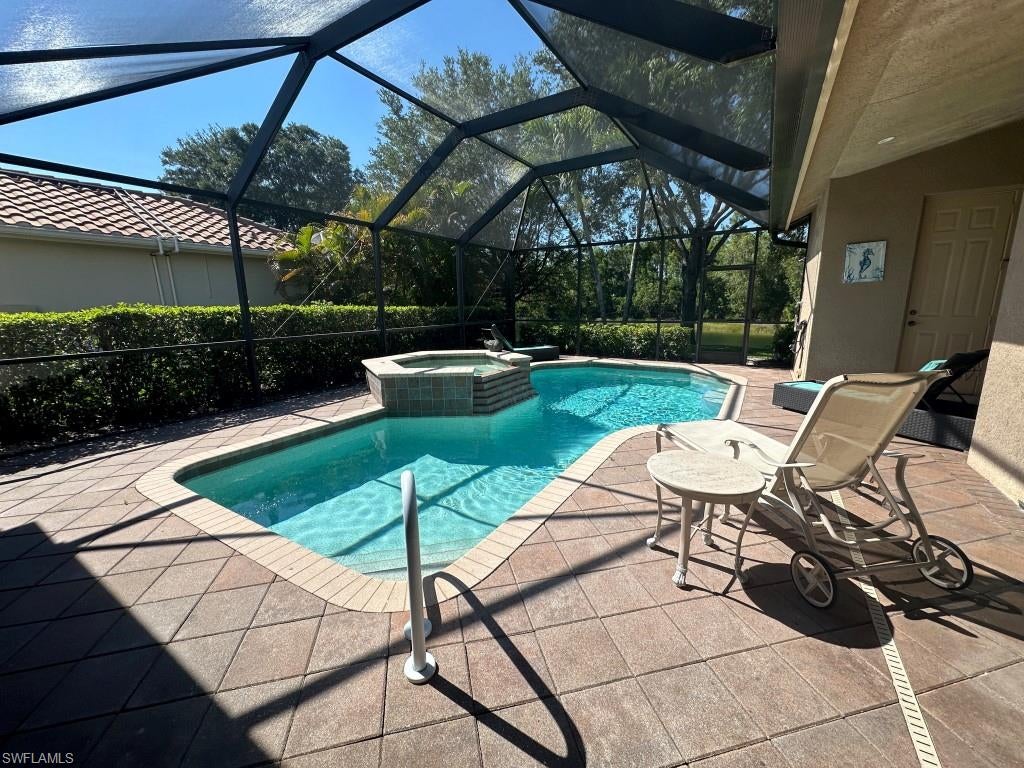 967 Tivoli Ct, Naples, FL 34104 photo