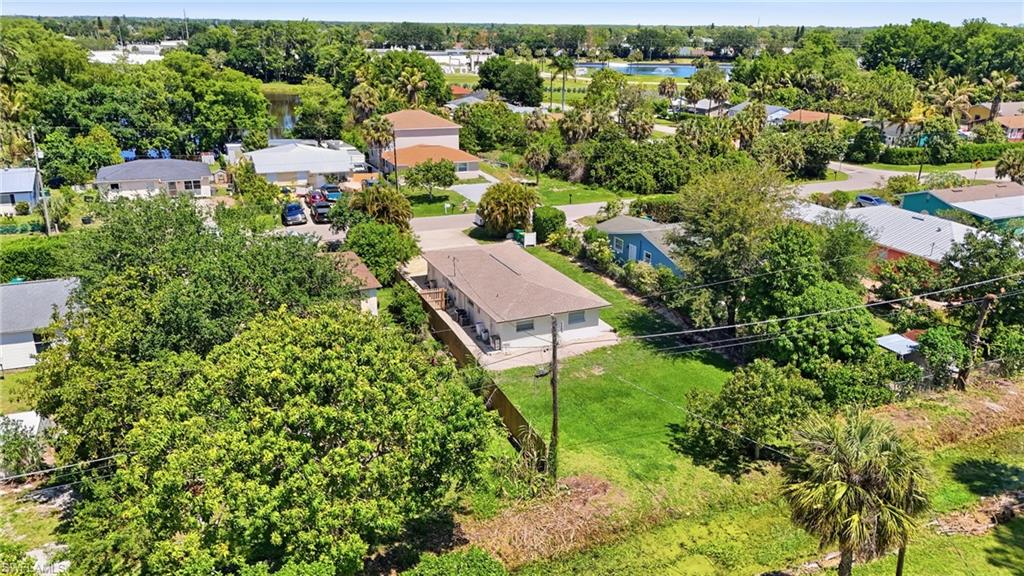 5458 Sholtz St, Naples, FL 34113 photo
