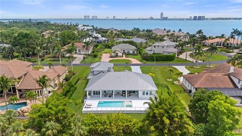 Single Family Residence in NORTH FORT MYERS FL 12601 Apopka CT 41.jpg