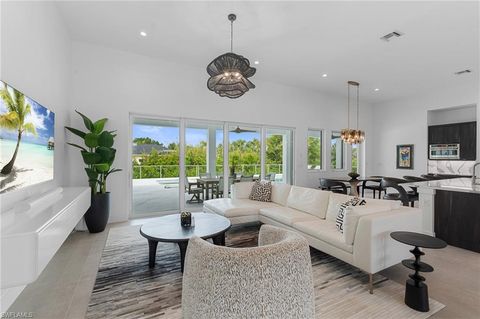 Single Family Residence in NORTH FORT MYERS FL 12601 Apopka CT 14.jpg