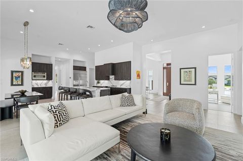 Single Family Residence in NORTH FORT MYERS FL 12601 Apopka CT 15.jpg