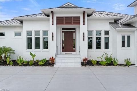 Single Family Residence in NORTH FORT MYERS FL 12601 Apopka CT 11.jpg
