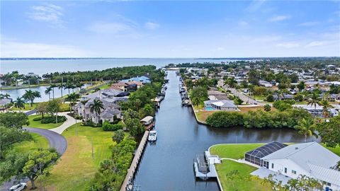 Single Family Residence in NORTH FORT MYERS FL 12601 Apopka CT 47.jpg