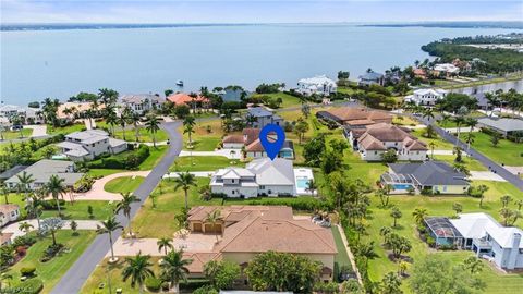 Single Family Residence in NORTH FORT MYERS FL 12601 Apopka CT 45.jpg