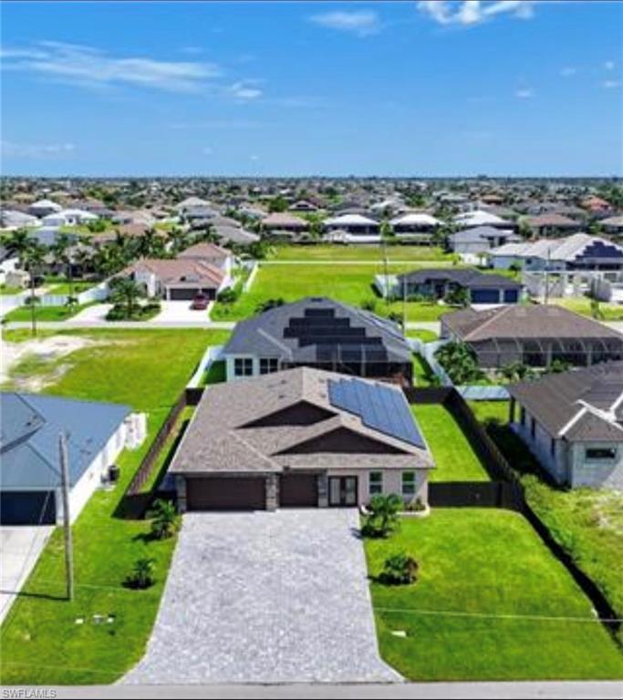 3327 1 St, Cape Coral, FL 33993